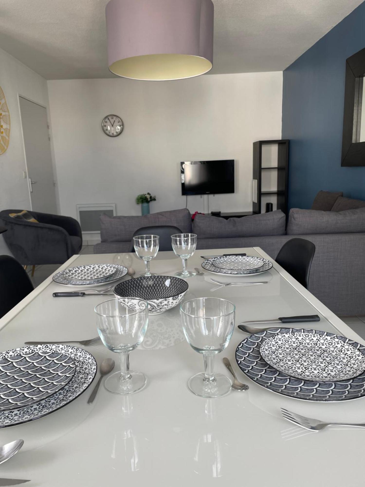 Gare Family Home 라발 외부 사진